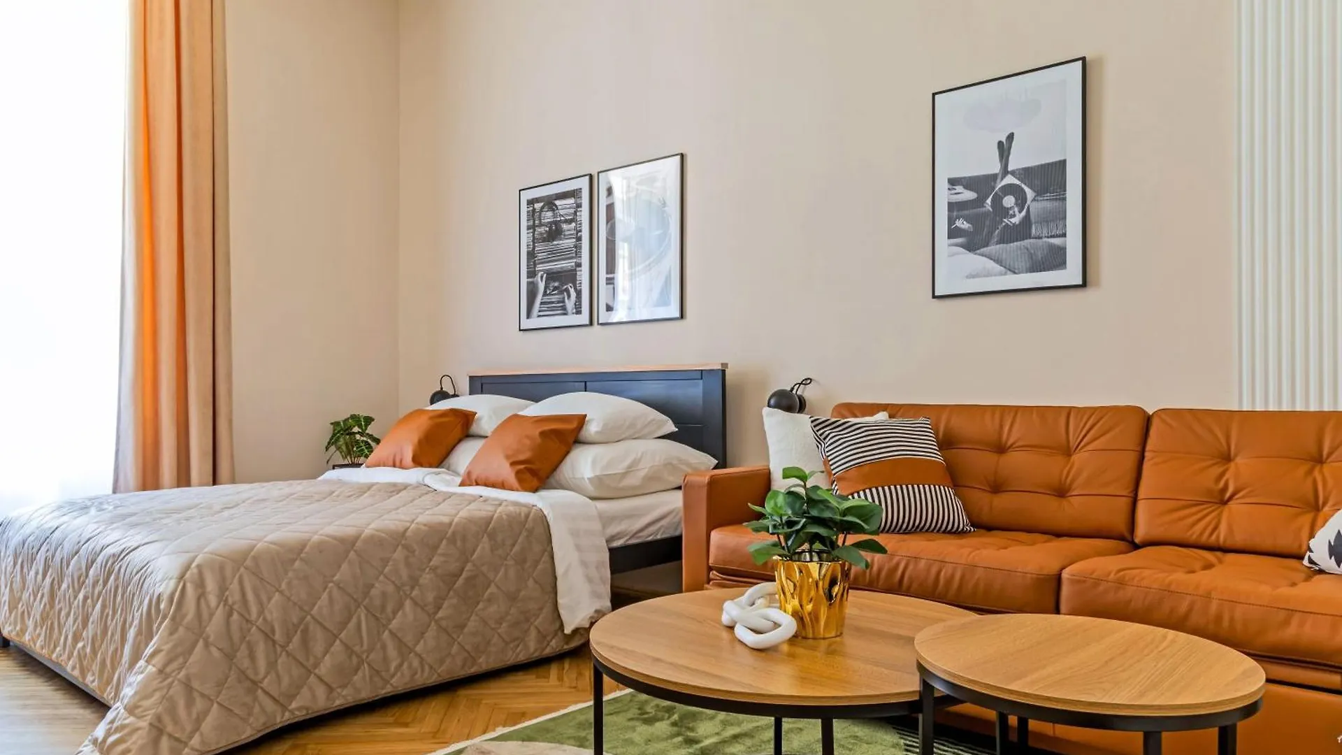 Apartment Black And White Suites - Find Your Rhythm Budapest